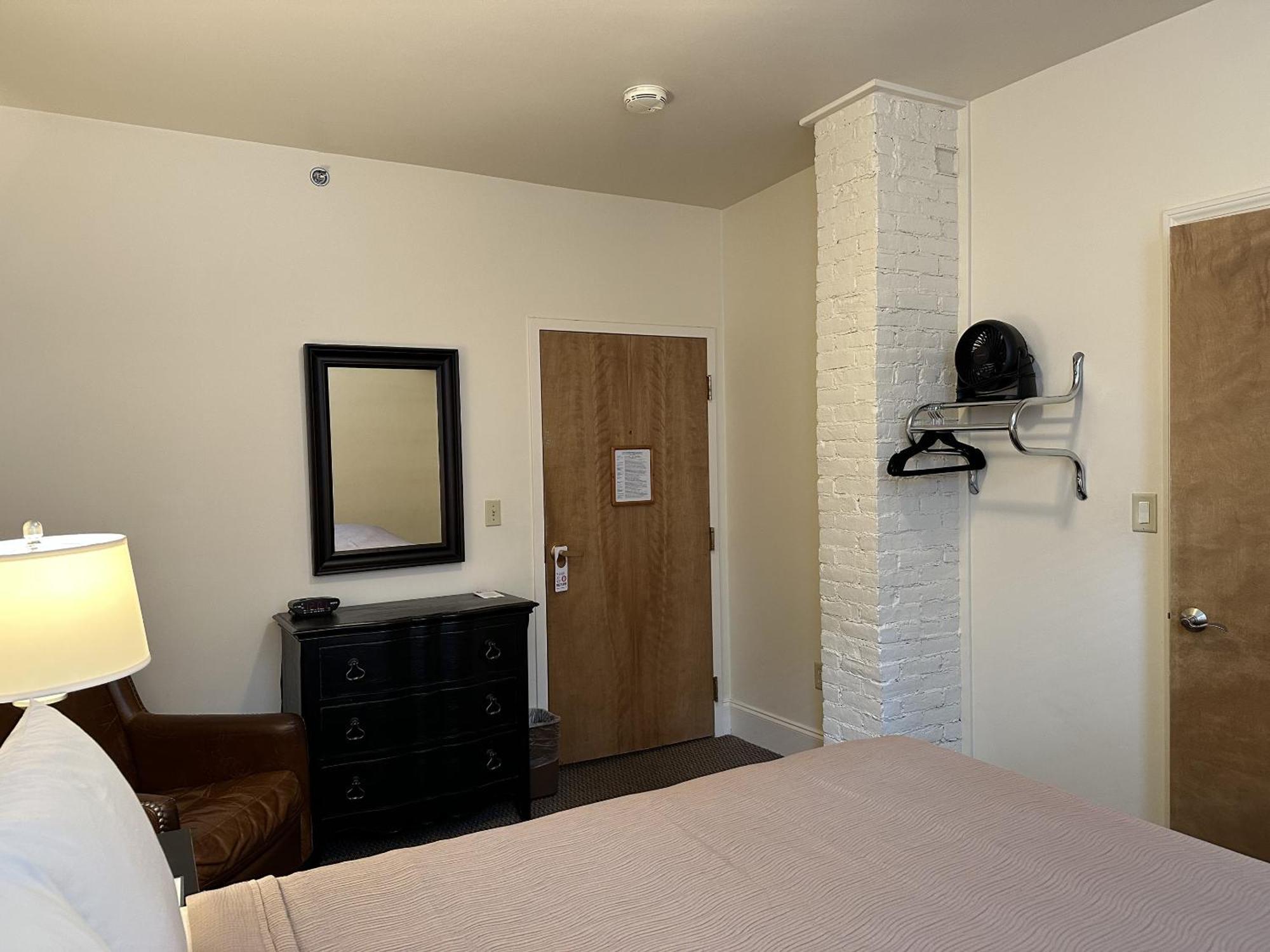 Oasis Guest House Бостън Стая снимка